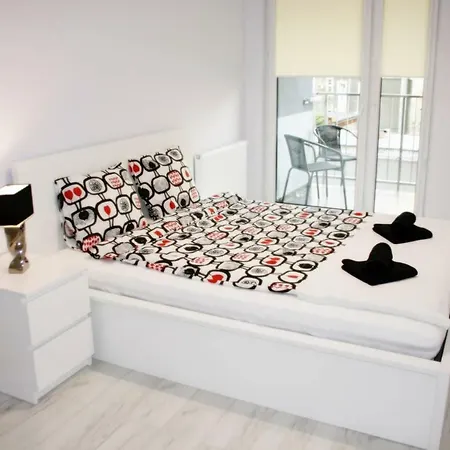 Good Time Centrum Strzelecka A Appartamento *